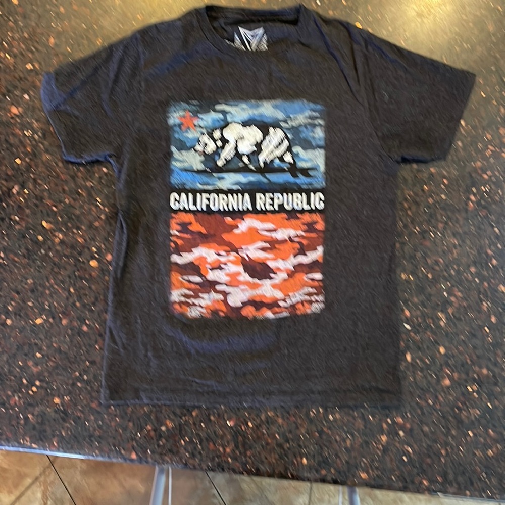 Univibe T- shirt Meds